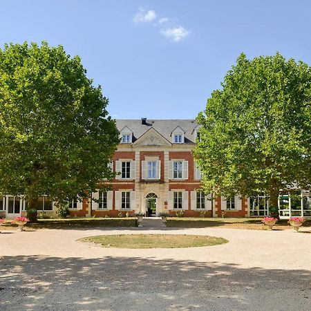 Logis Domaine De Valaudran Hotel Salbris Exterior photo